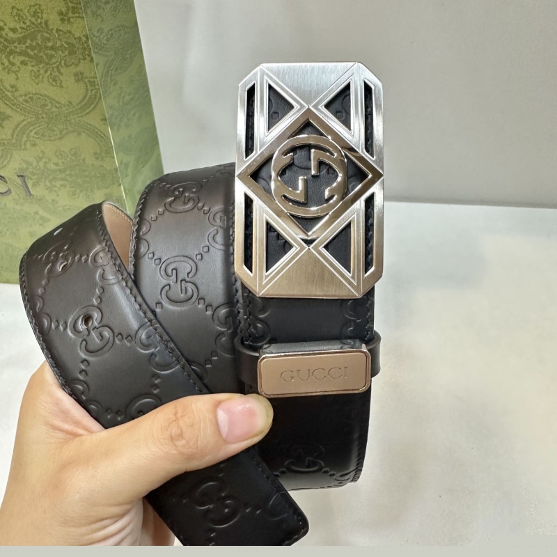 G*u*i belts